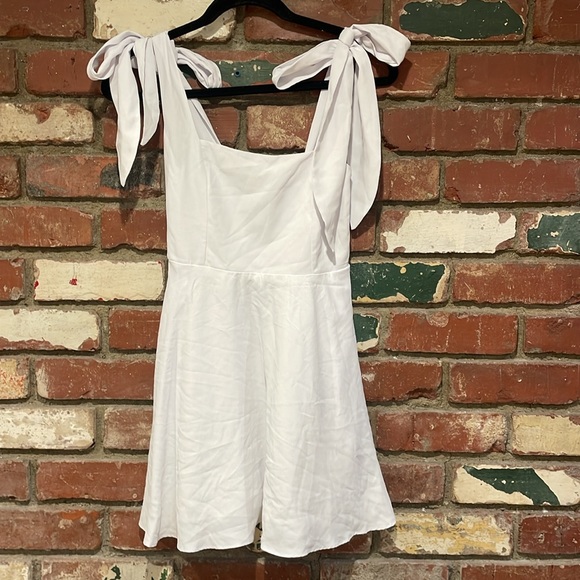 NEW Show Me Your Mumu White Claire Mini Dress Square Neck Bow - Picture 3 of 4